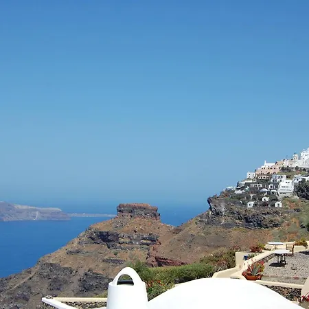 Naxos Cental Double Semi Basement Private Balcony 200m From Villa Naxos City