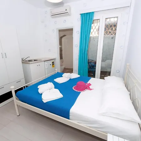 Villa Naxos Cental Room Double Room Semi Basement Private Balcony 200M From St, George Beach City Views Saint George Naxos City
