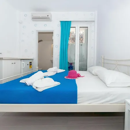 Villa Naxos Cental Double Semi Basement Private Balcony 200m From Naxos City