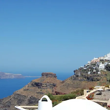 Villa Naxos Cental Double Semi Basement Private Balcony 200m From Naxos City