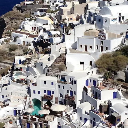 Naxos Cental Double Semi Basement Private Balcony 200m From Villa Naxos City