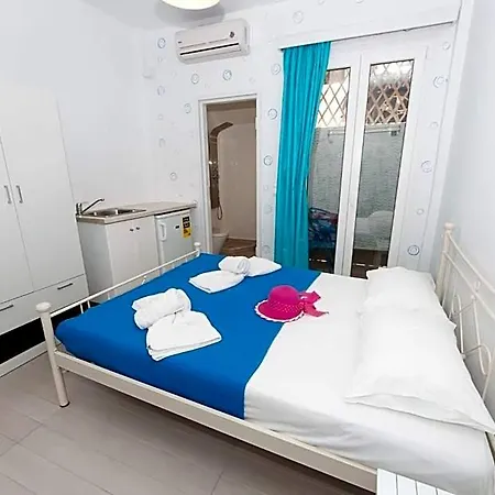 Villa Naxos Cental Double Semi Basement Private Balcony 200m From Naxos City